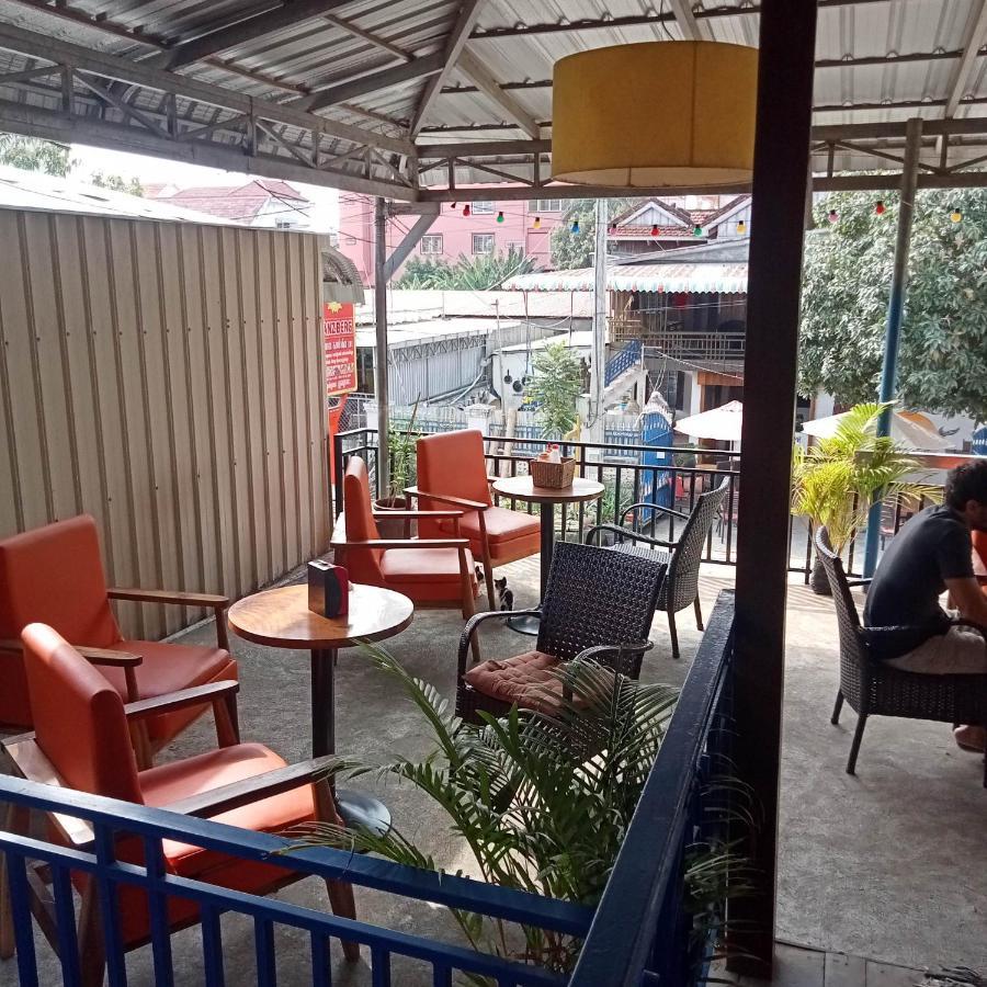 Nomad Guesthouse Kratié Exterior foto
